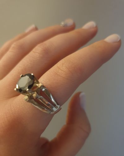 Anillo de Plata con piedra Negra