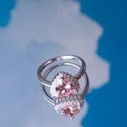 Anillo de Plata triangular rosa con cubic y micropave