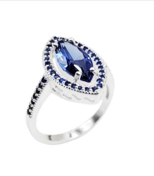 Anillo de Plata ovalado cubic azul