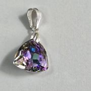 Dije de cristal swarovsky triangular violeta