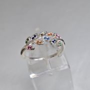 Anillo plata de hojas con diferentes microcubics colores