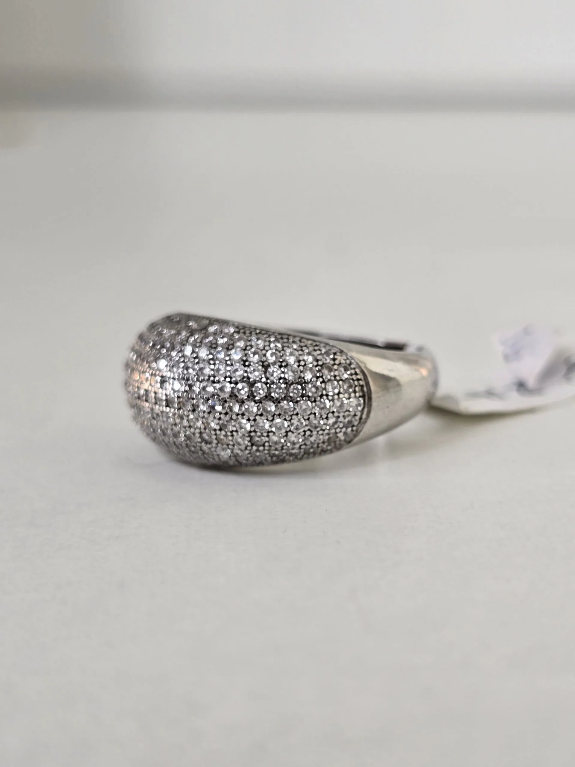 Anillo rodinado microcubics