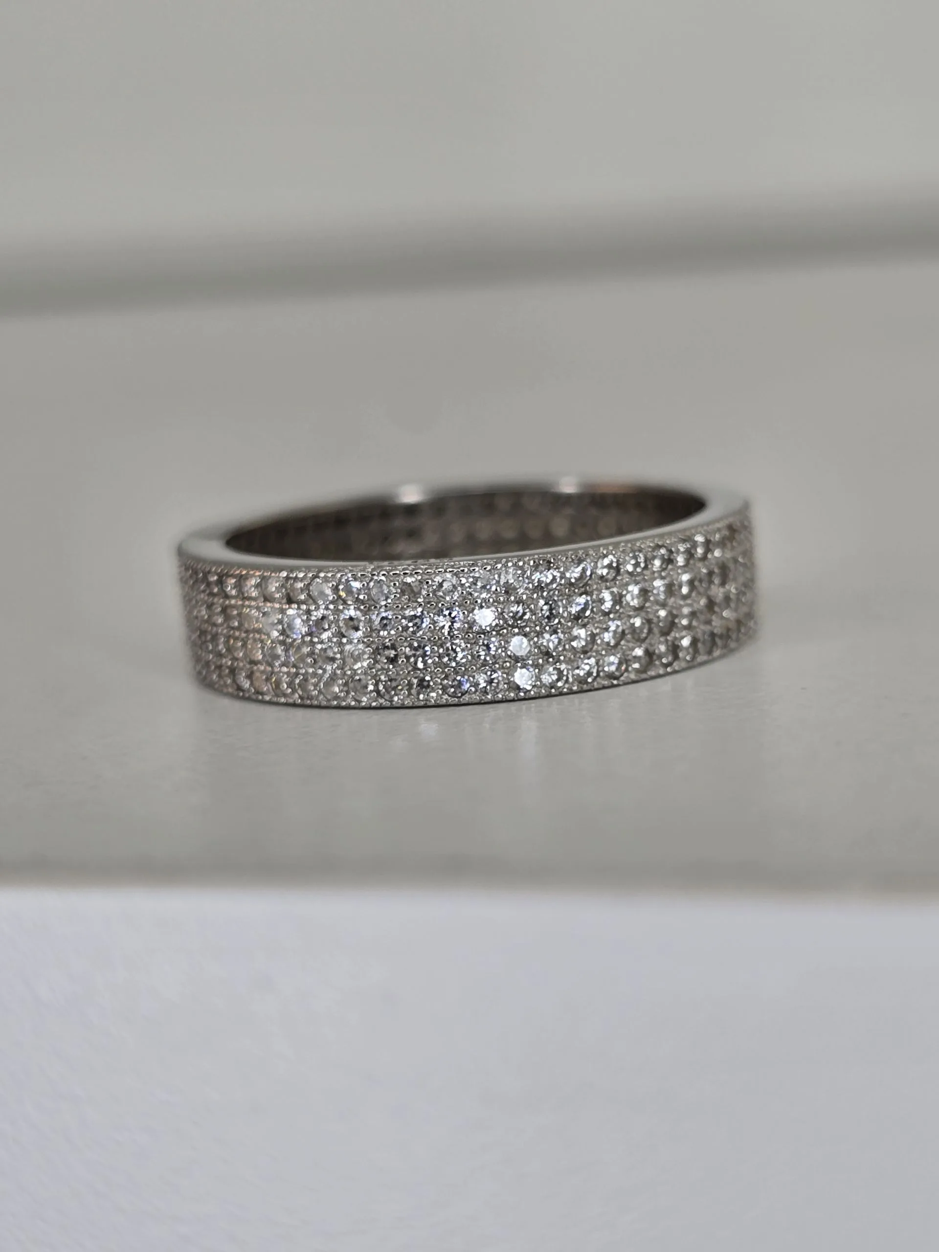 Anillo sinfin plata rodinada