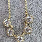 Conjunto cadena más 5 puntos de Luz GOLD