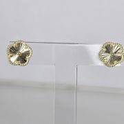 Aros pasantes dorados van cleef