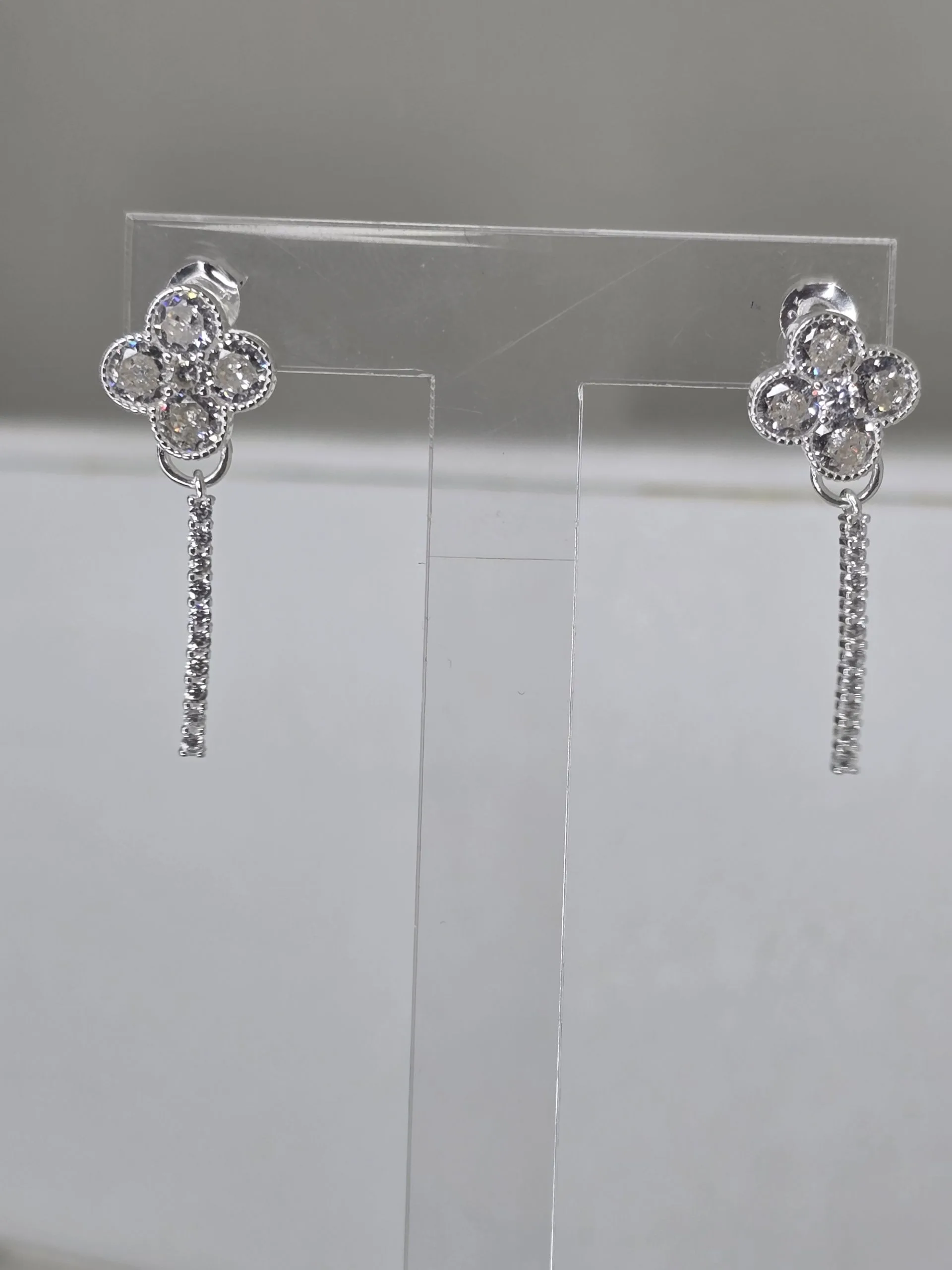 Zarcillos arargados de flor