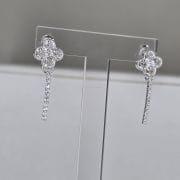 Zarcillos arargados de flor