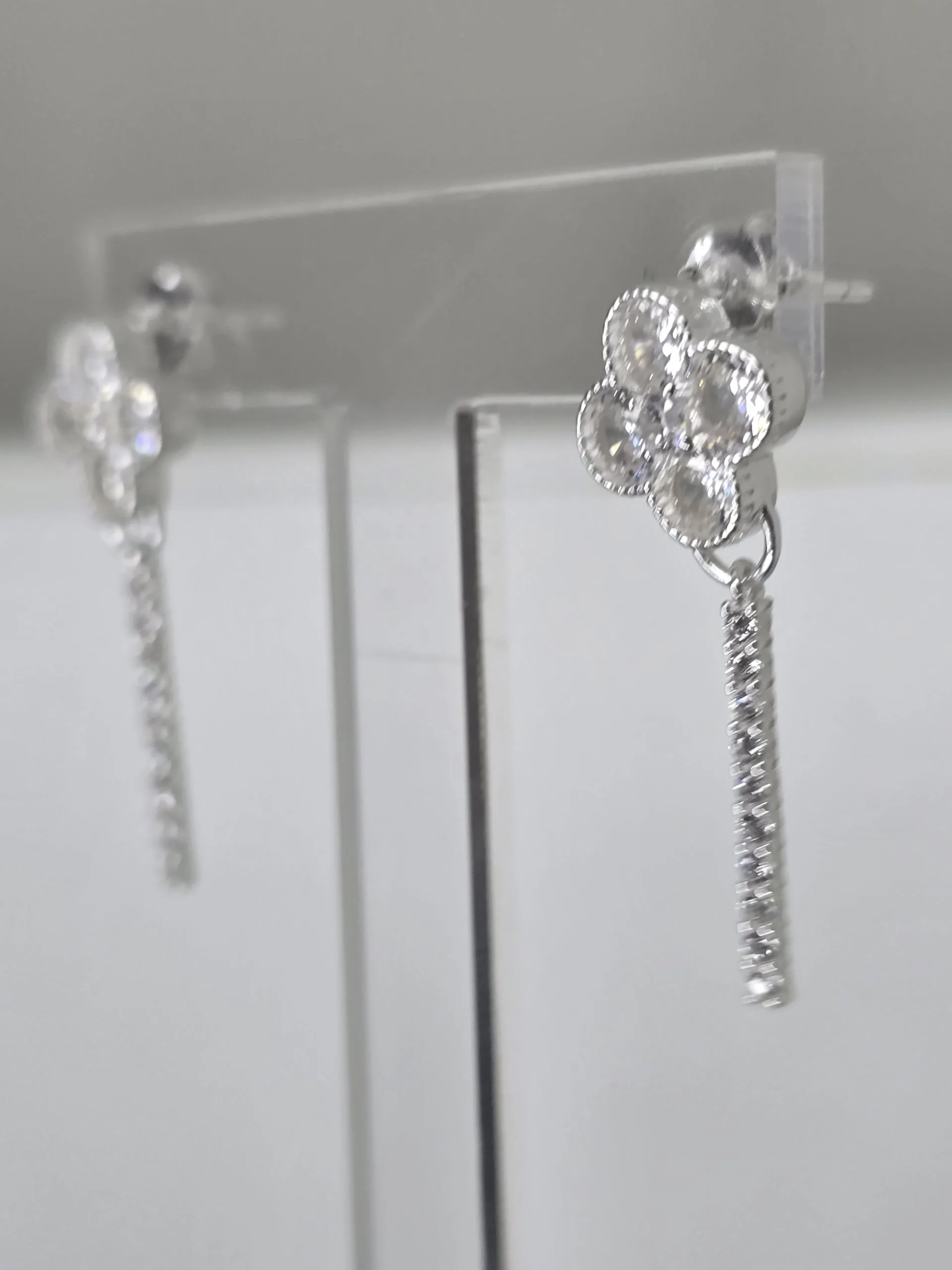 Zarcillos arargados de flor