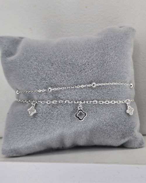 Pulsera doble con bolitas de plata y flores