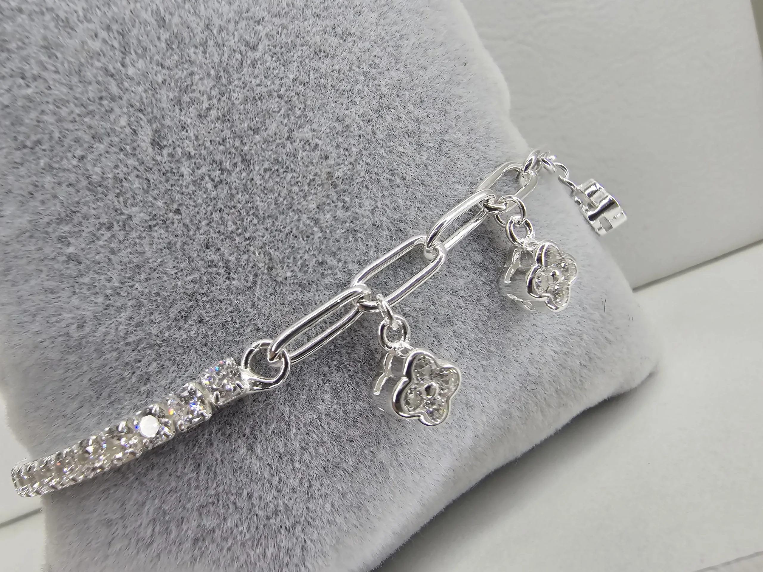 Pulsera plata conbinada con eslabon tenis forcet,flores colgantes