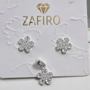 Conjunto de aros más dije FLOR con MICROcubics PLATA