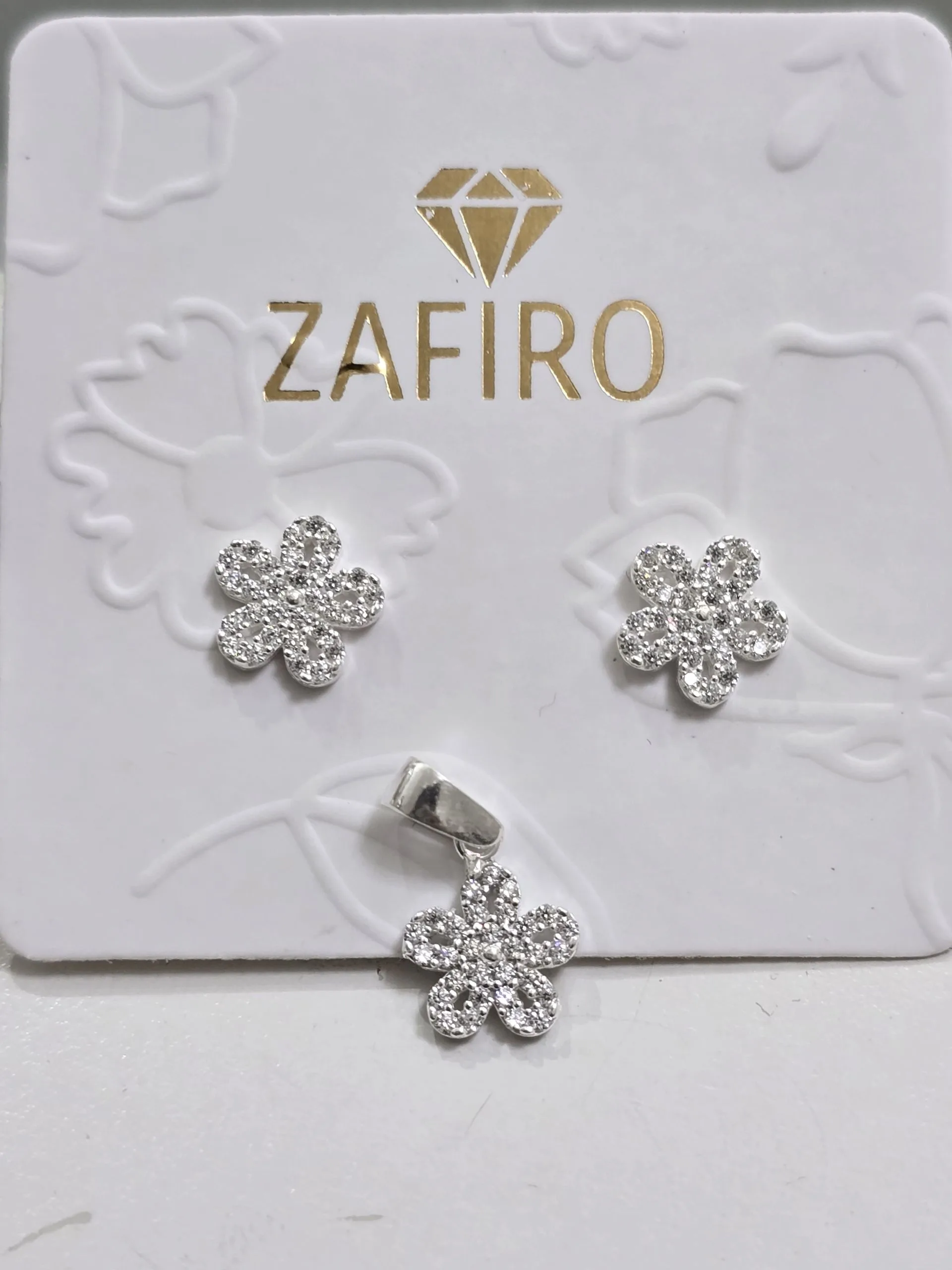 Conjunto de aros más dije FLOR con MICROcubics PLATA