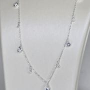 Choker con dijes colgantes plata punto de luz luna