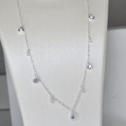 Choker con dijes colgantes plata punto de luz luna