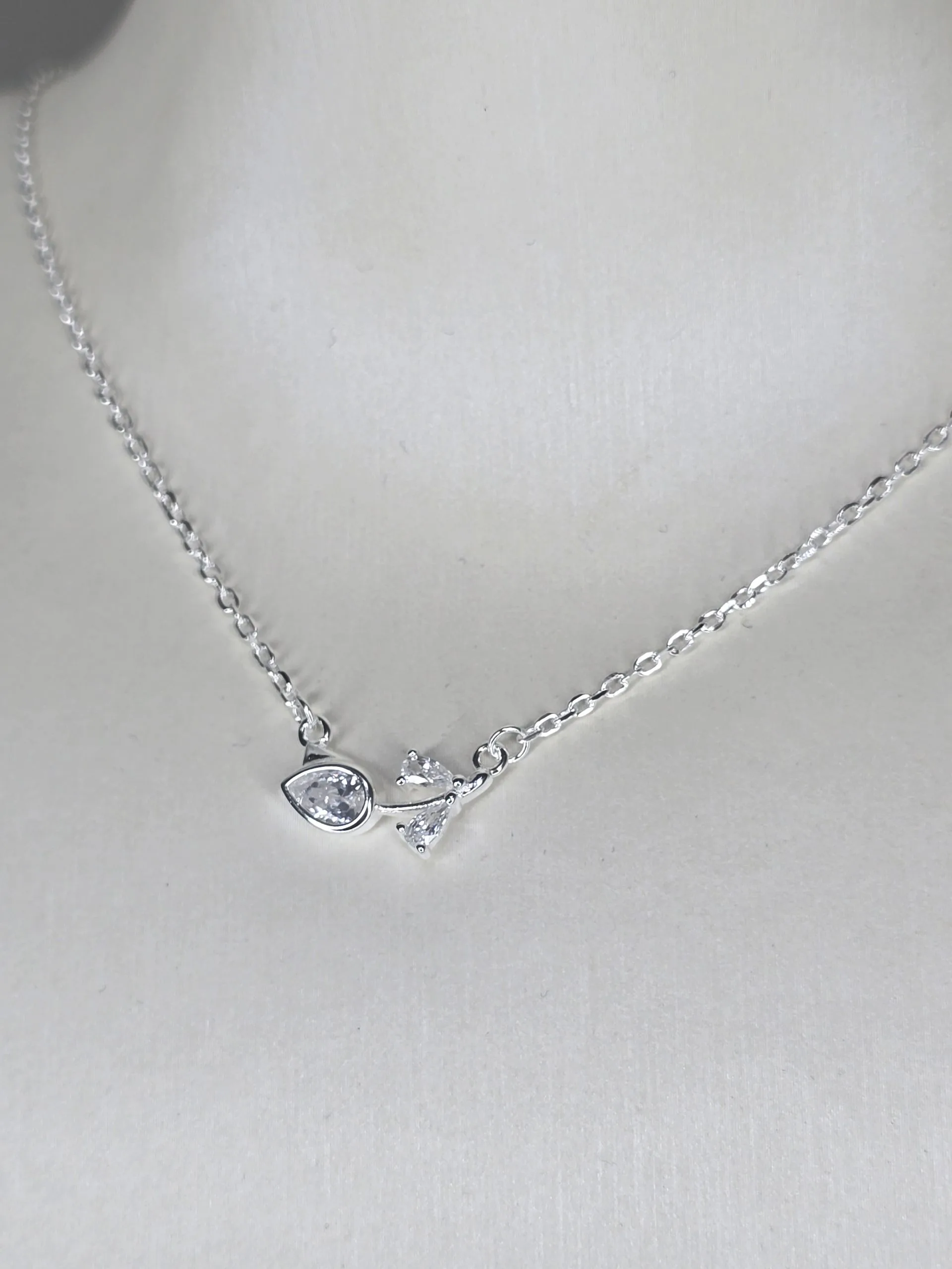 Cadena de tulipan plata con cubic