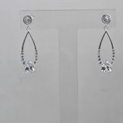 Conjunto Aros largos más dije calado punto luz y microcubics