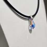 Gargantilla de caucho con cristal ab swarovski