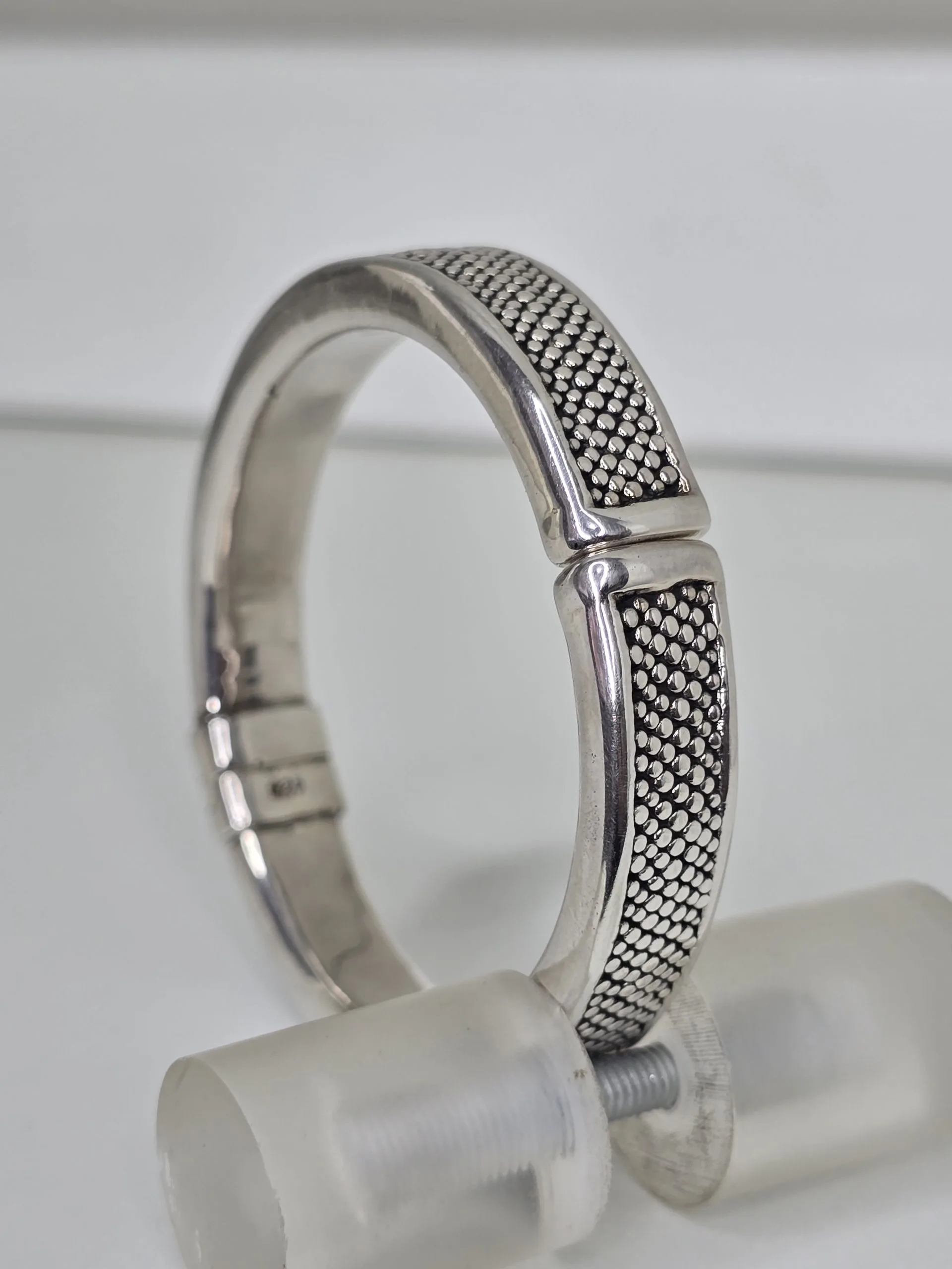 Esclava de plata inflada con electroformatura