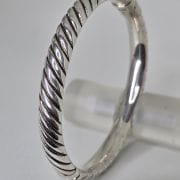 Esclava inflada de plata con trama rayas