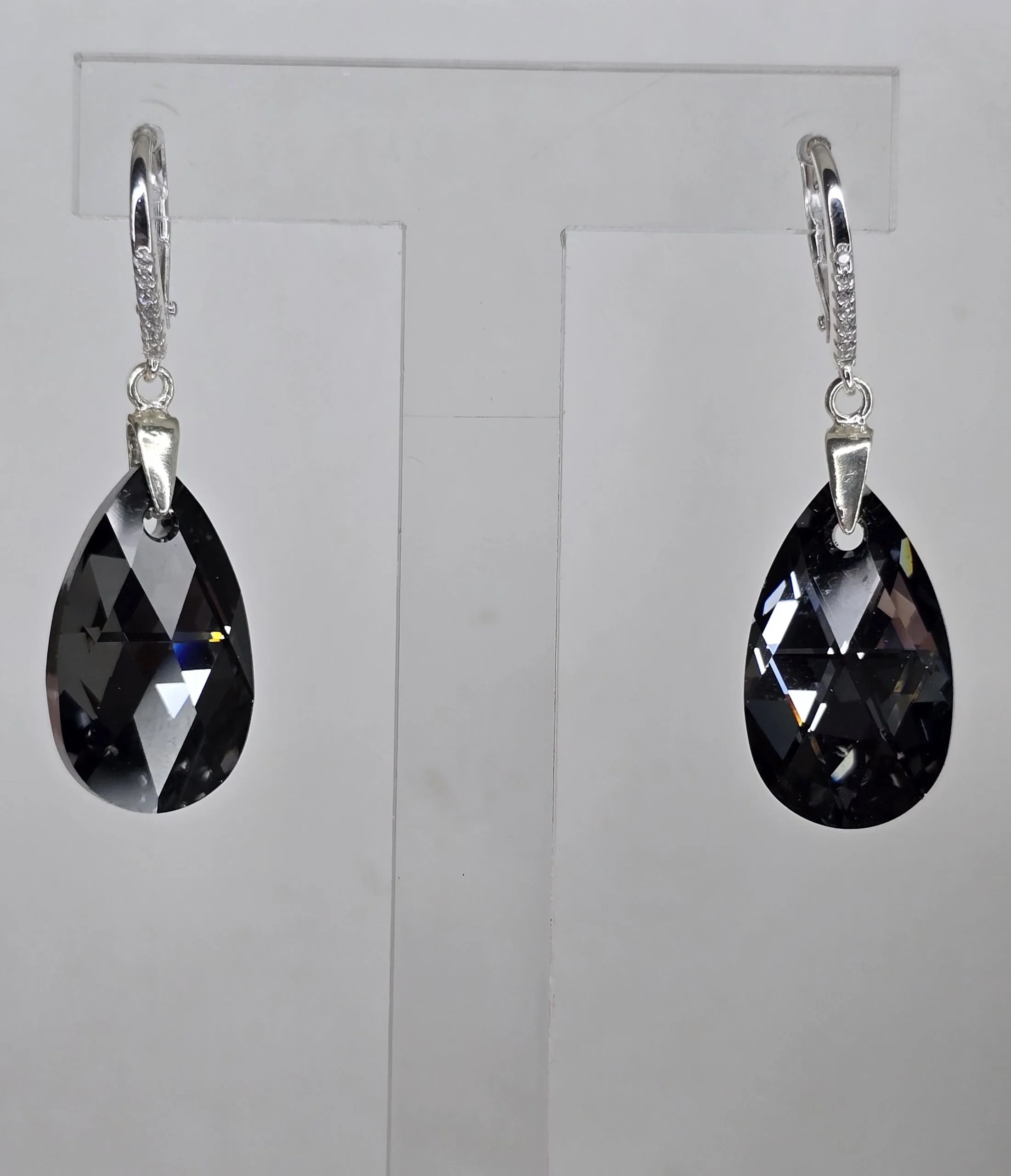 Aros gota 16 mm gris humo cristal