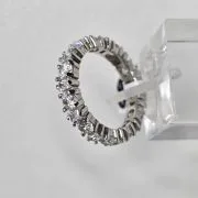 Anillo sinfin cristales de plata rodinada