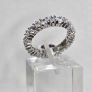 Anillo sinfin cristales de plata rodinada