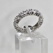 Anillo sinfin cristales de plata rodinada