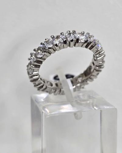 Anillo sinfin cristales de plata rodinada