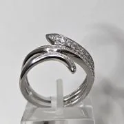 Anillo importado plata rodinada cruzado