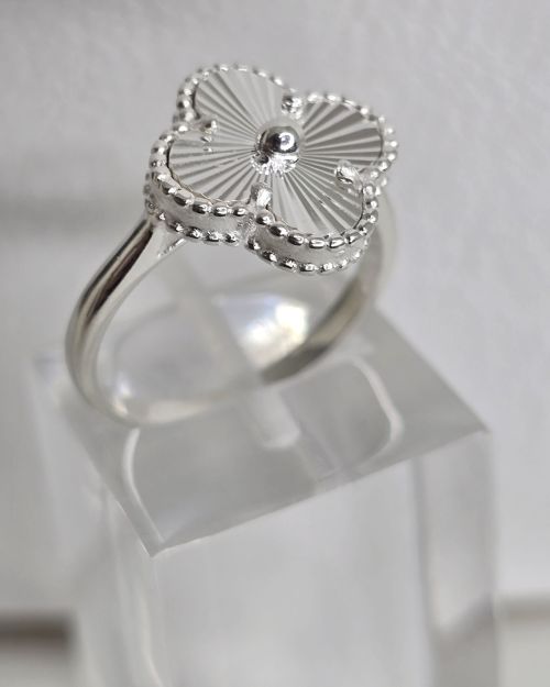 Anillo de plata estilo van cleef