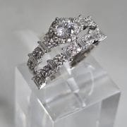 Anillo doble, estilo cintillo sinfín. Dos piezas en una de Plata rodinada