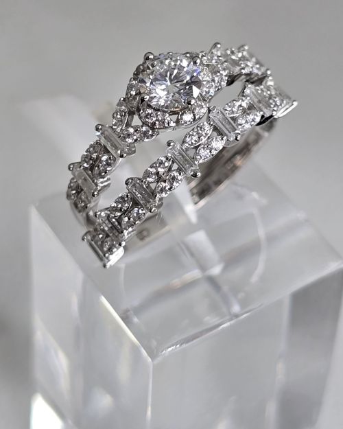 Anillo doble, estilo cintillo sinfín. Dos piezas en una de Plata rodinada
