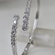 Esclava abierta plata rodinada con cubics