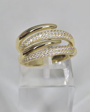 Anillo calado rodinado con baño gold abierto liso y pave
