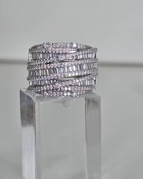 Anillo ancho importado con brillo, plata rodinada