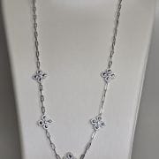 Gargantilla forcet con dije de flores pave y brillo Plata rodinada