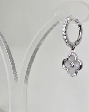 Aros trebol colgante rodinados con brillo y cubics NACAR BCO