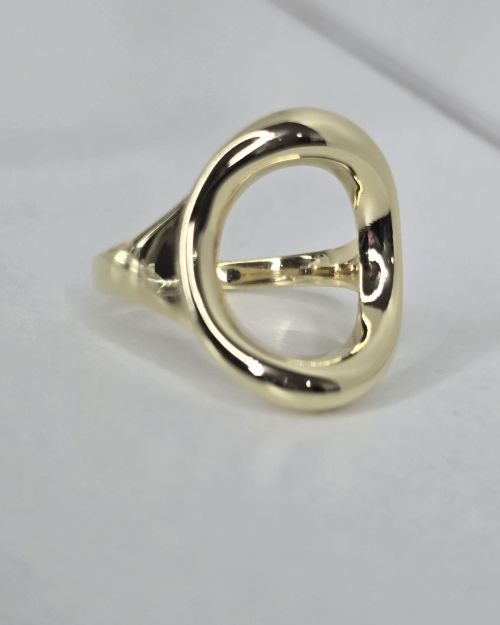 Anillo circular de plata con baño gold