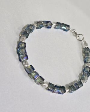 Pulsera con cristales cuadrados y oval rayado plata