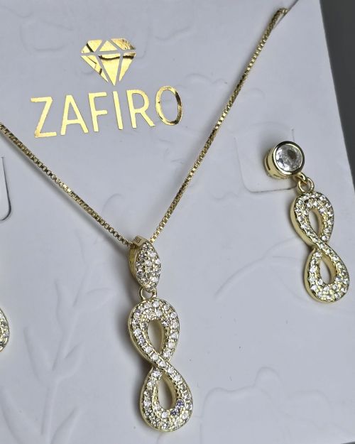 Conjunto infinito con cubic plata con baño gold. Aro+dije+cadena