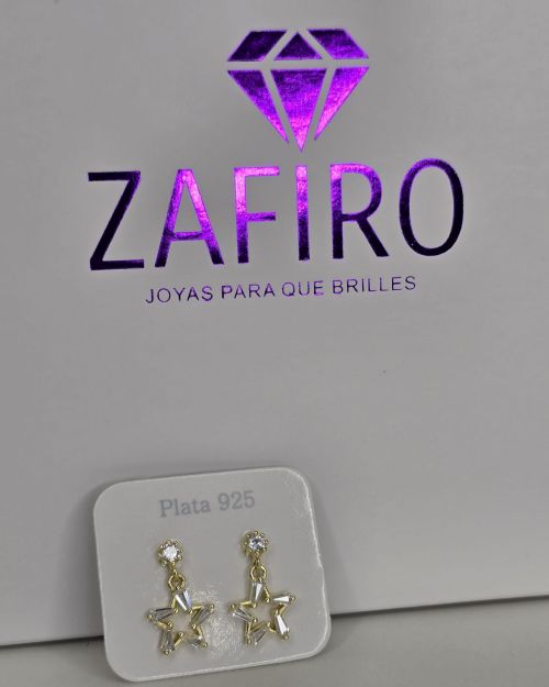 Aros pasantes estrella de plata con baño gold punto luz
