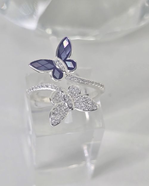 Anillo abierto regulable de mariposa
