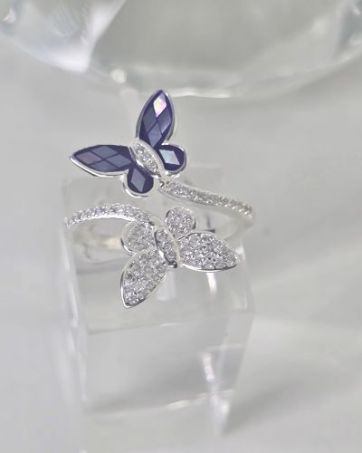 Anillo abierto regulable de mariposa