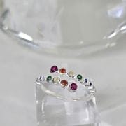 Anillo regulable de colores con cubics. Plata 925