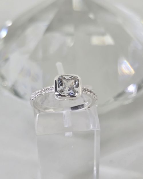 Anillo cubic cuadrado y pave Plata 925