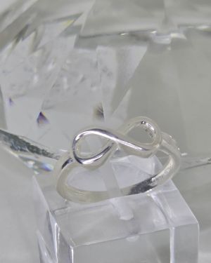 Anillo infinito de plata 925