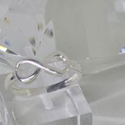 Anillo infinito de plata 925
