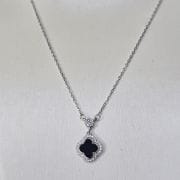Cadena con trebol nacar y cubic de plata rodinada