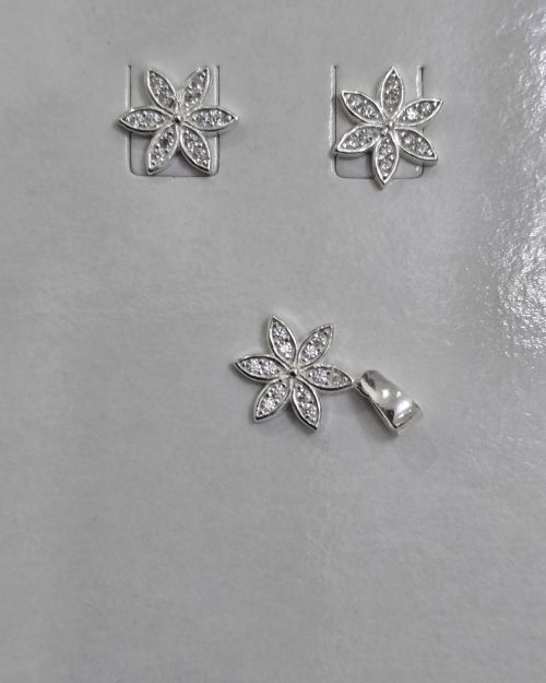 Conjunto Flor aros más dije Plata 925