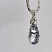 Dije cristal sw gota grande gris plateado